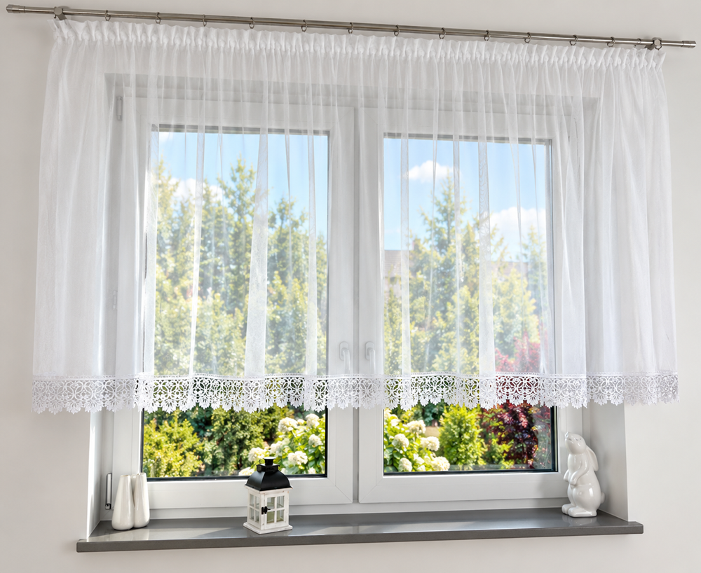 Firana do pokoju z gipiurą prosta 200 cm M-1